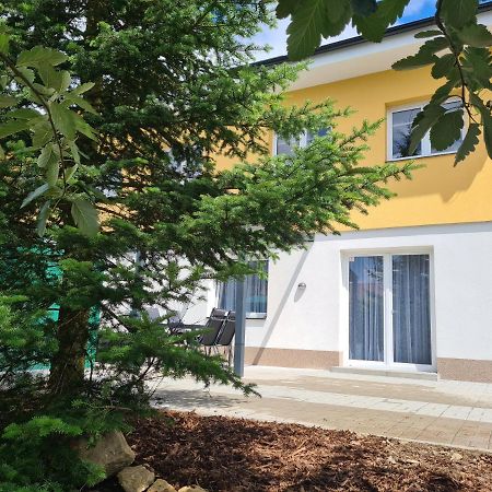 Apartman Kuba Frymburk Exterior photo